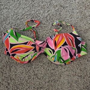 Tropical underwire bikini top